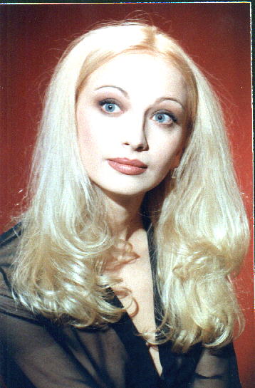 f2176.jpg (43031 bytes)