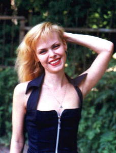 s2218.jpg (14563 bytes)